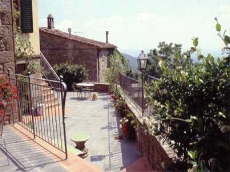 Celli Apartment, Poggio di Loro, Loro Ciuffenna, Arezzo ,  - Just Properties
